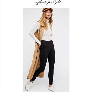 🐞 Free People High Rise Skinny Jeans 🐞 2/$50